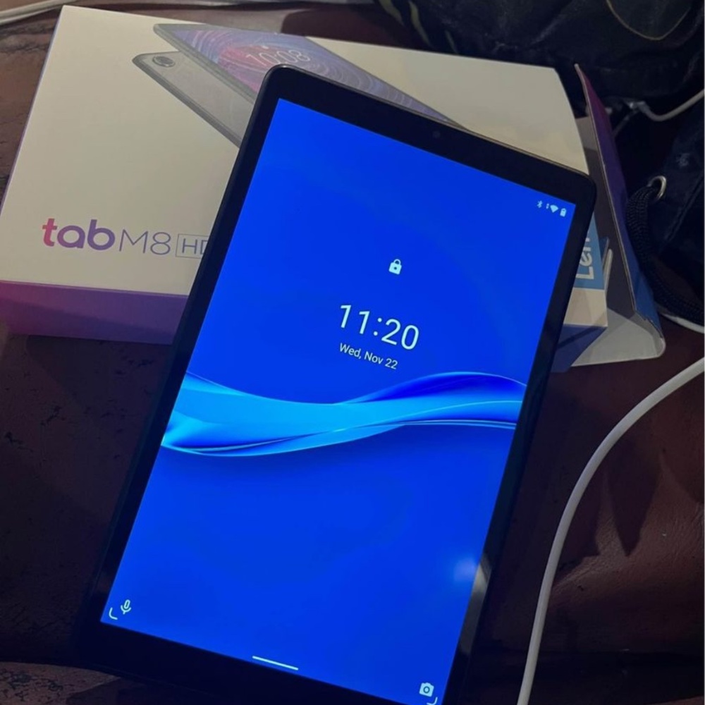 Lenovo M8 tablets